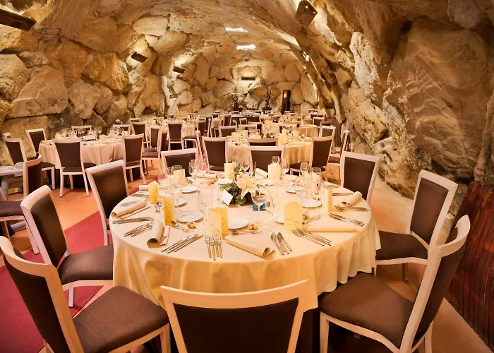 Eguren Ugarte Hotell